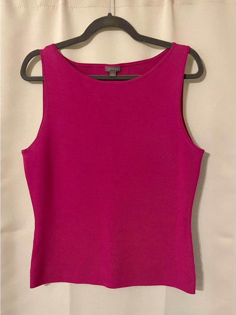Ann Taylor Magenta Sleeveless Ribbed Silk Blend Tank